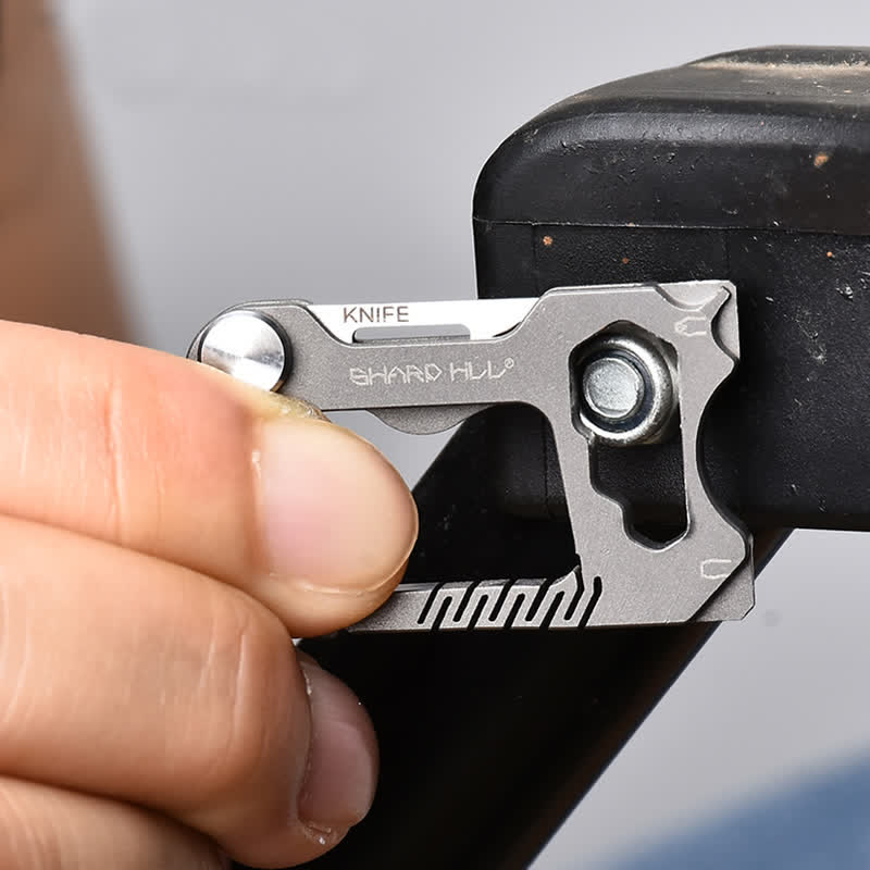 6 In 1 Multifunctional Folding Mini Knife Keychain - Image 11
