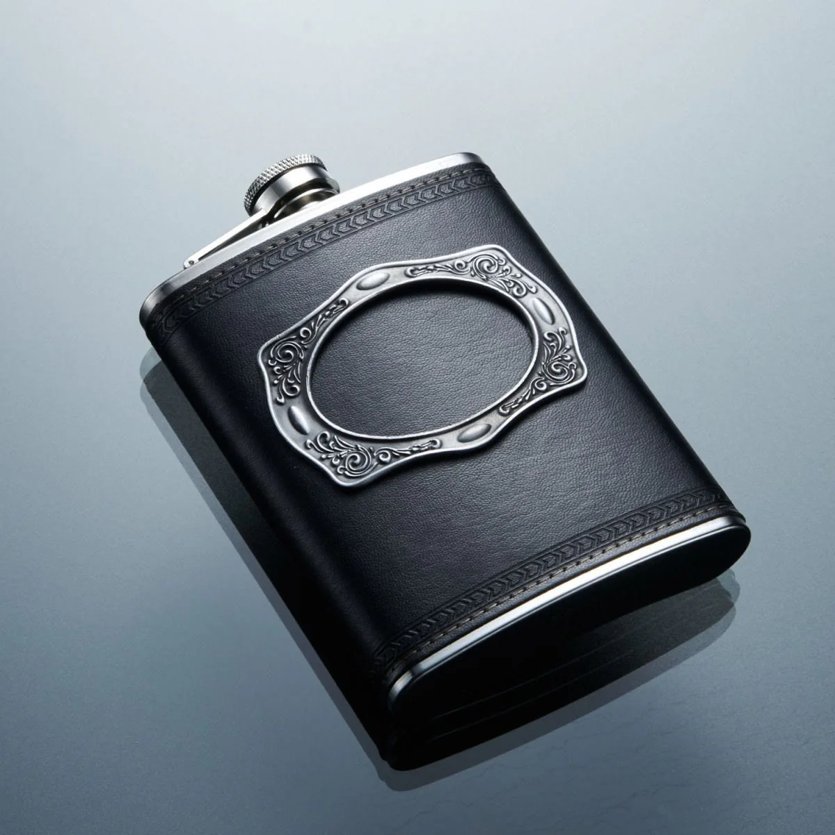8 Oz Men's Retro Stainless Steel Leather Outdoor Portable Flask