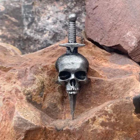 Amazing Retro Gothic Skull Brooch Pin - Image 8