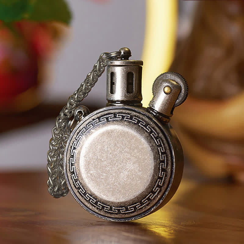Antique Vintage Rougn Refillable Kerosene Lighter - Image 2