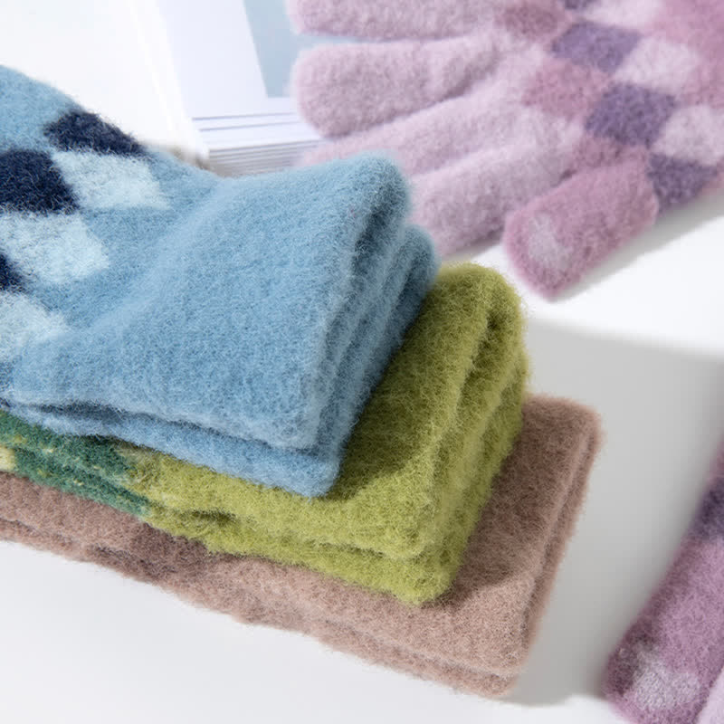 Colorful Diamond Pattern Warm Plush Knitted Gloves - Image 11