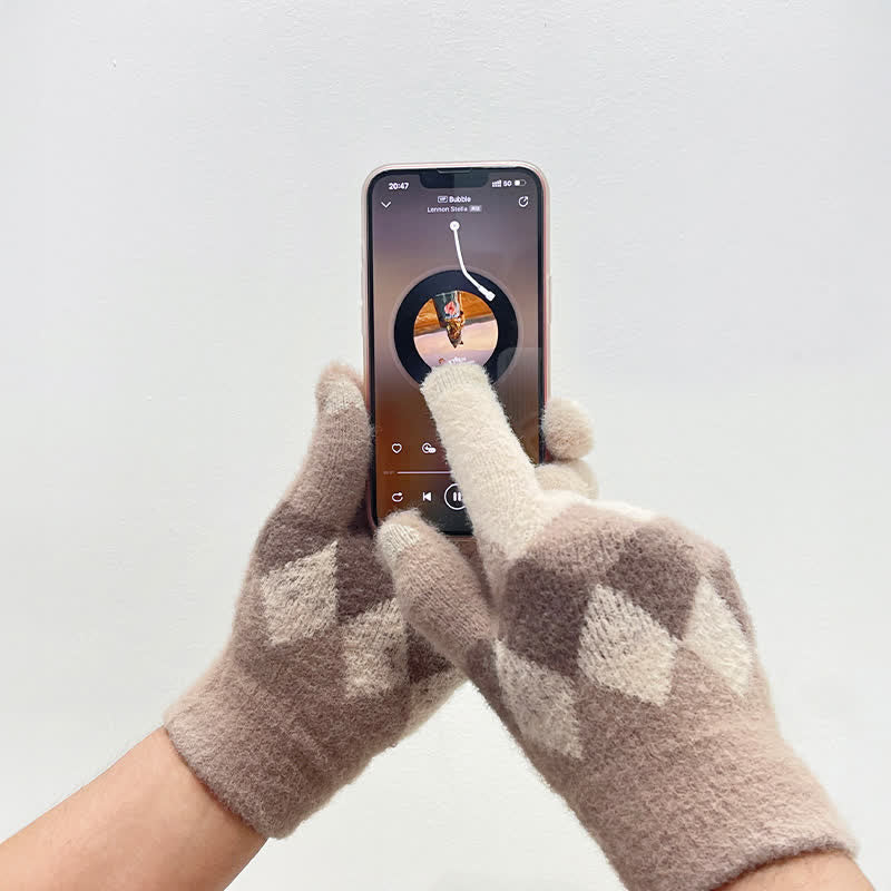 Colorful Diamond Pattern Warm Plush Knitted Gloves - Image 8