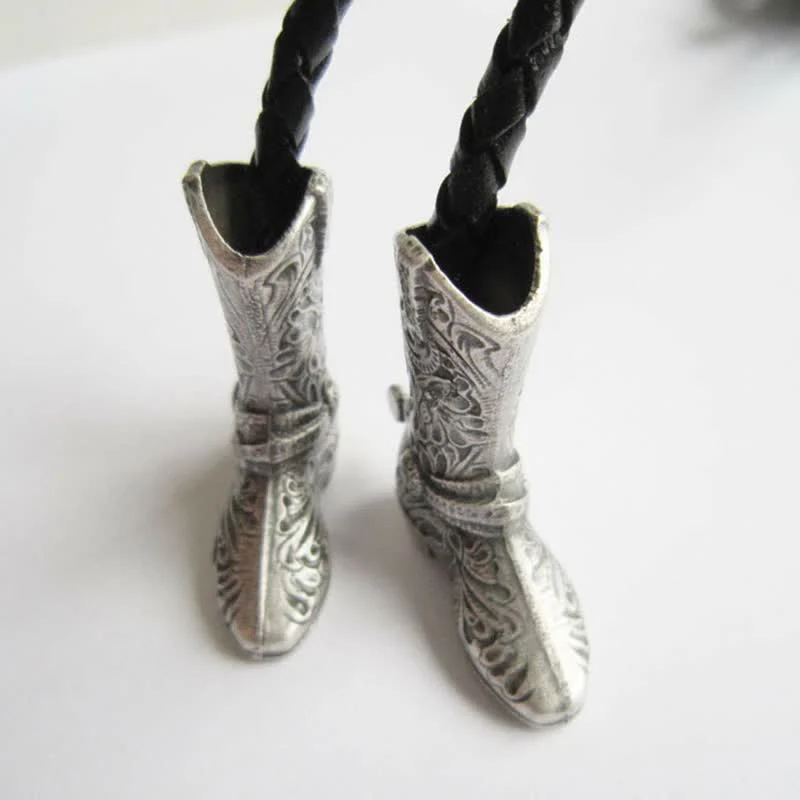 Country Cowboy Life Hat Pendant Bolo Tie - Image 4