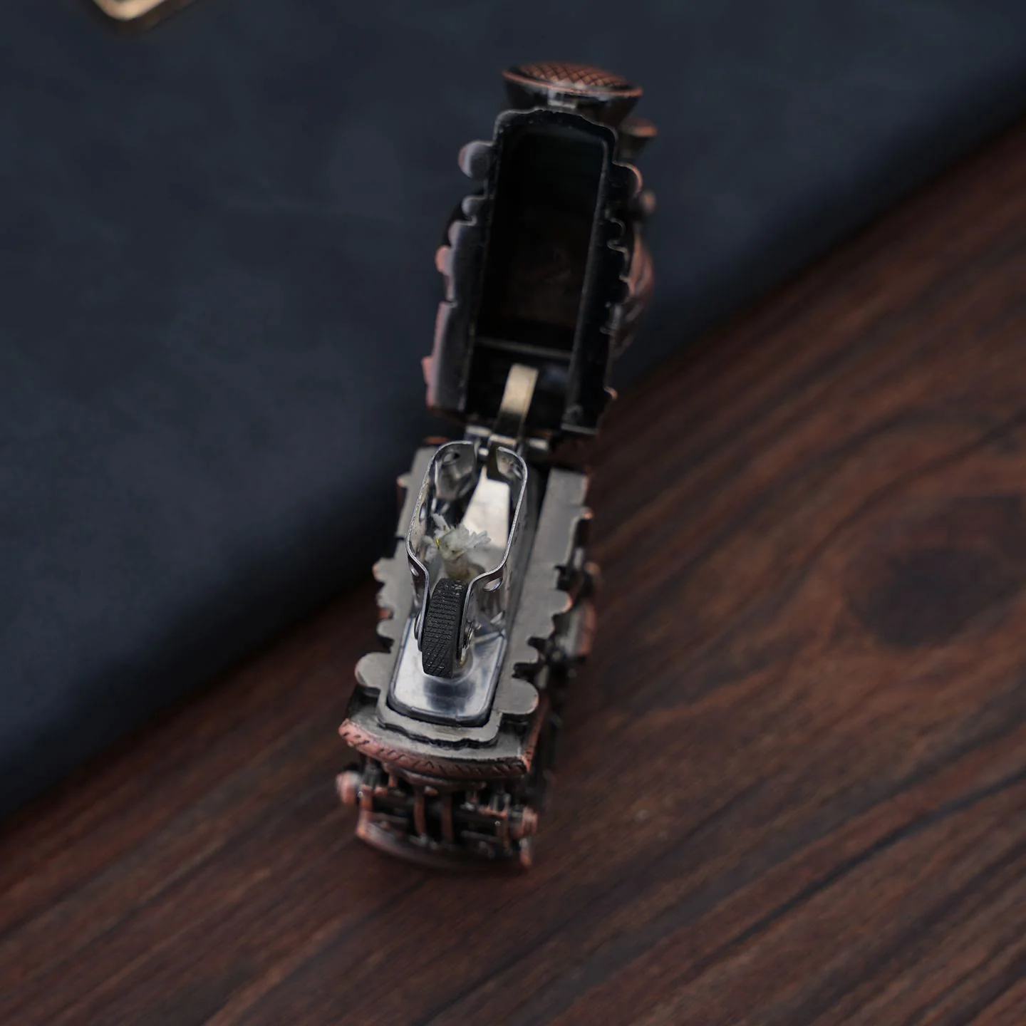 Creative Retro Motorcycle Shaped Metal Kerosene Lighter - Image 6