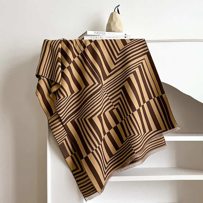 Dazzling Geometric Optical-Art Striped Pattern Scarf - Image 4