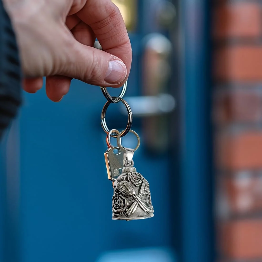 Double Guns And Roses Bell Keychain For Riding - Image 2