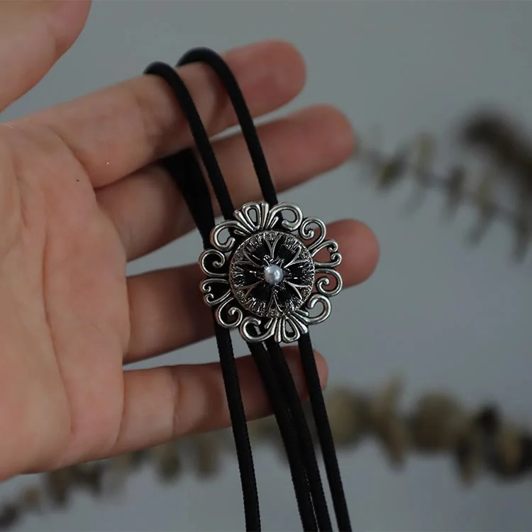 Exquisite Lace Imitation Pearl Round Pendant Bolo Tie - Image 6