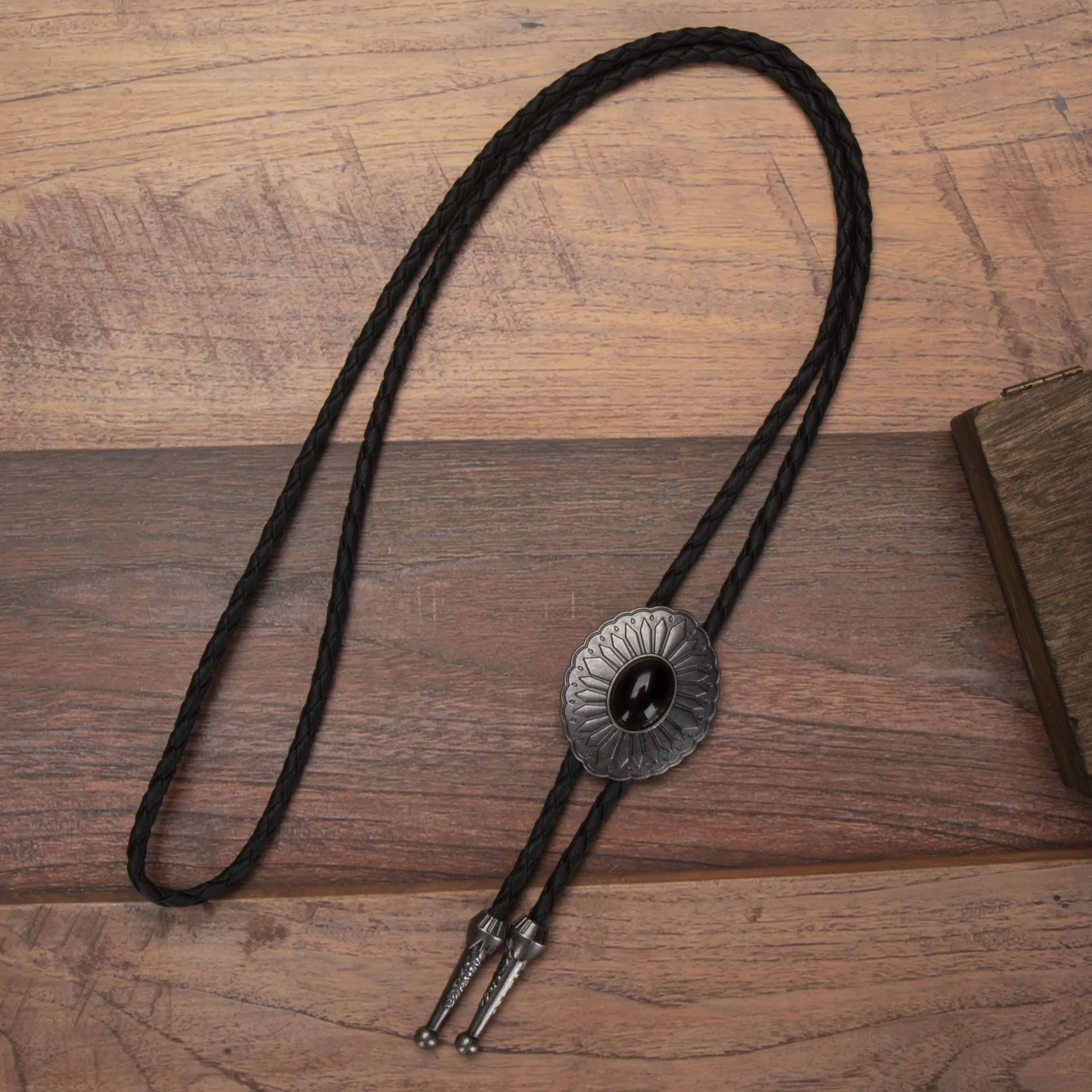 Exquisite Silver Oval Plate Turquoise Pendant Bolo Tie - Image 4