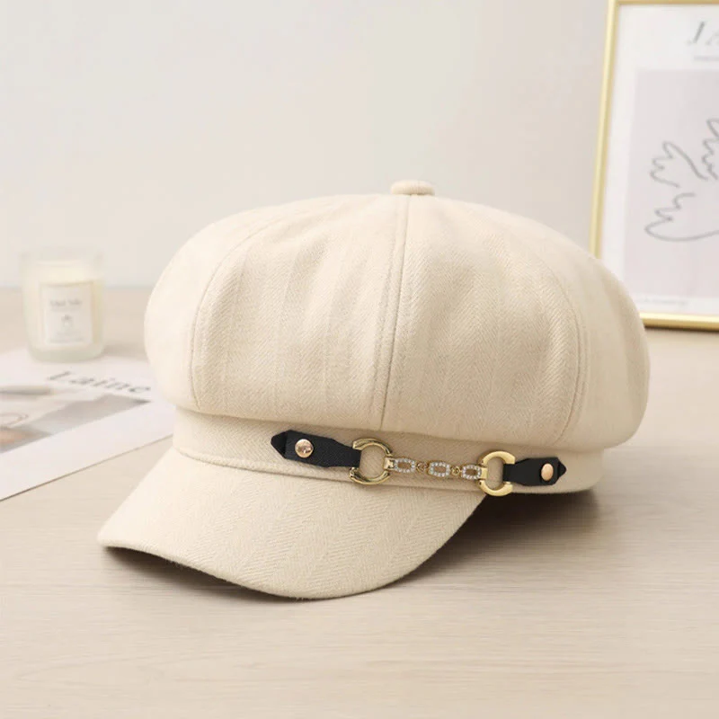 Fashion Winter Women's Beret Hat With Metal Buckle Chain - Image 3