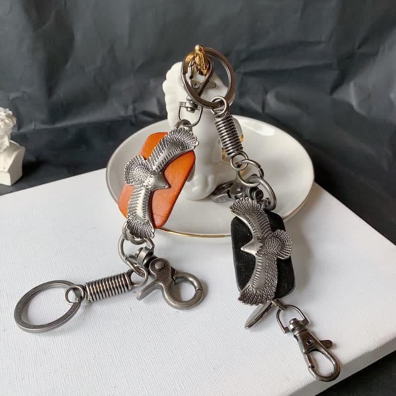 Flying Bold Eagle Metal Pendant Leather Keychain - Image 4