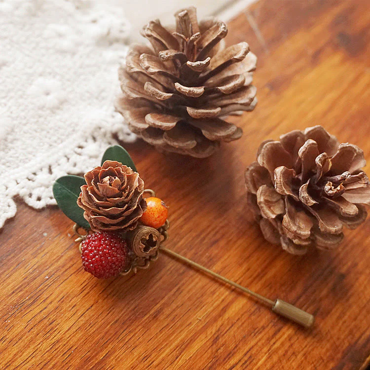 Handmade Creative Forest Simulation Pinecone Brooch - Image 2