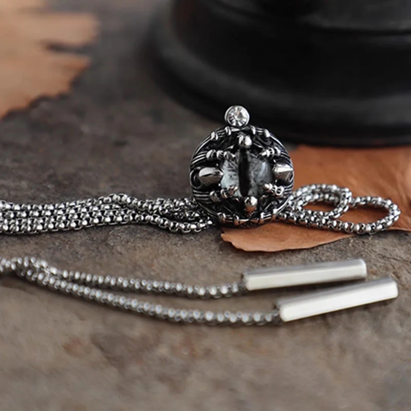 Handmade Retro Demon Eye Claws Steel Chain Bolo Tie - Image 3