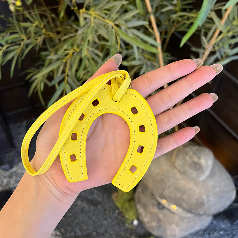 Hangings Simple Horseshoe Pendant Leather Keychain - Image 10