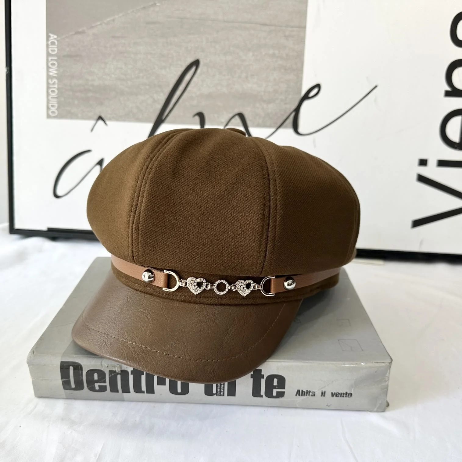 Love Chain Buckle Fashion Women's Winter Beret Hat - Image 4