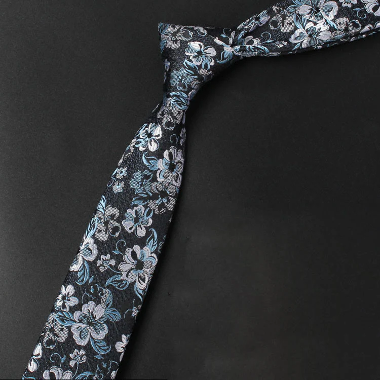 Men's Blooming Flowers Tender Pattern Necktie - Image 3