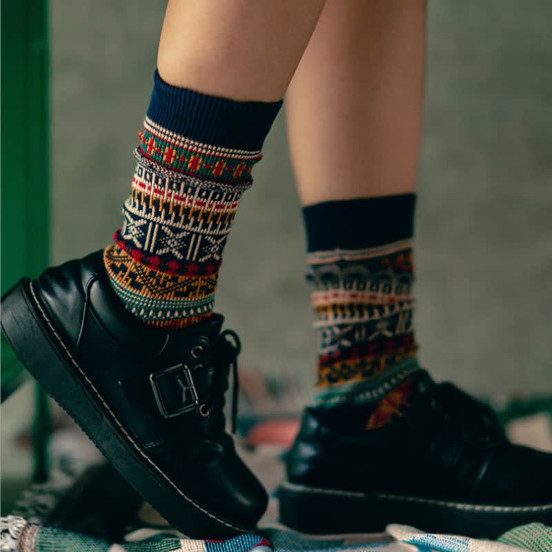 Men's Bold Colorful Knit Pattern Cotton Socks - Image 8