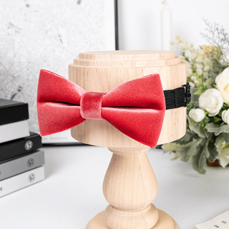 Men's Carmine Solid Color Velvet Bow Tie - Image 4