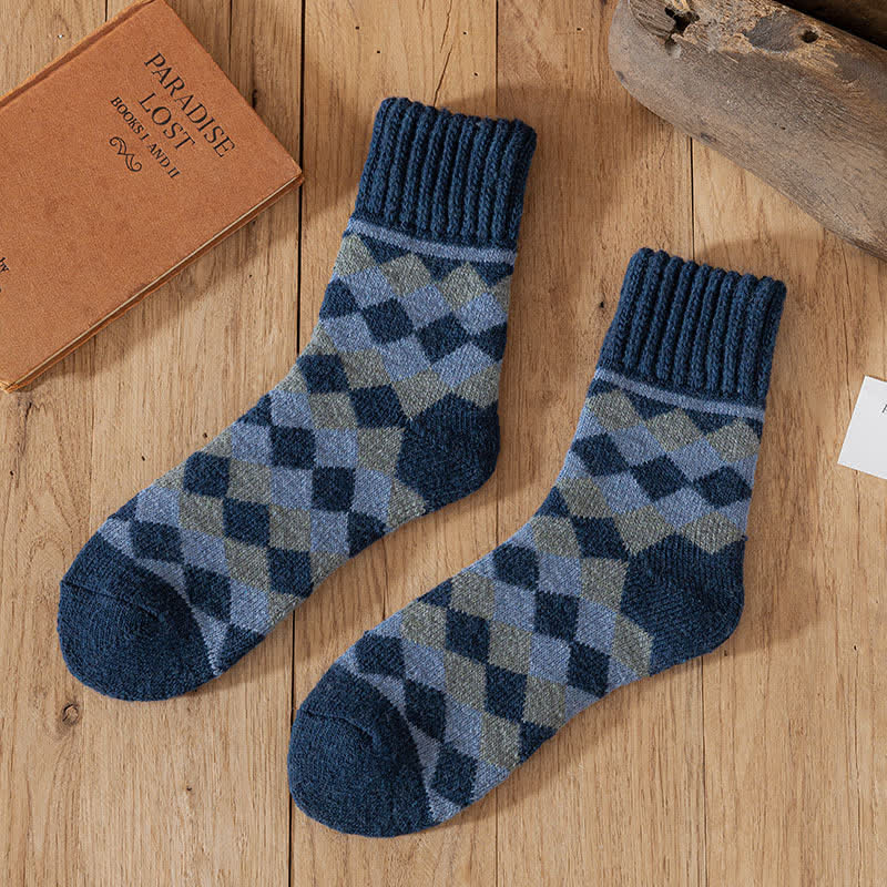 Men's Characteristic Plaid Pattern Winter Crew Socks - Image 12