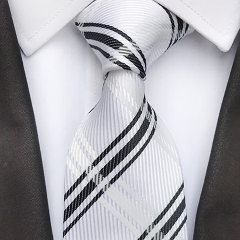 Men's Classic Scottish Plaid Necktie - Image 14