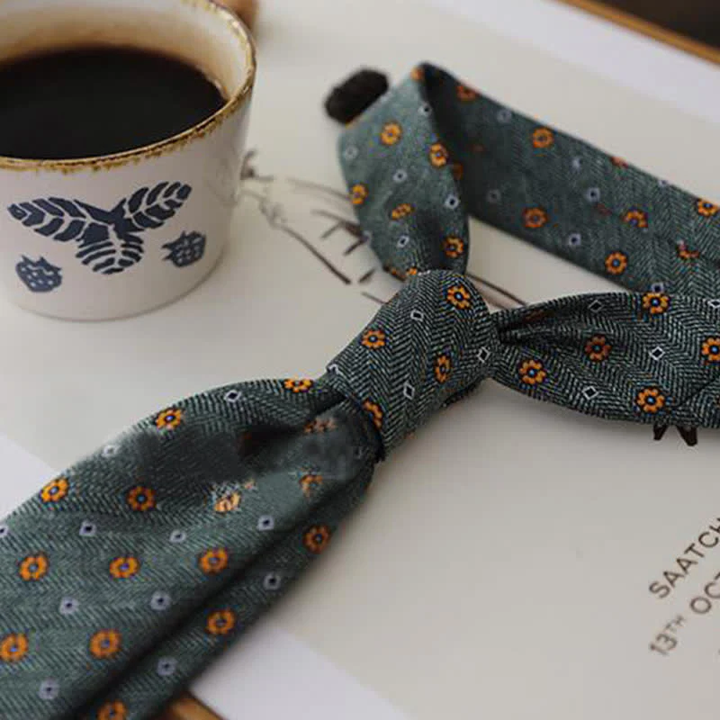 Men's Classic Elegant Floral Necktie - Image 5