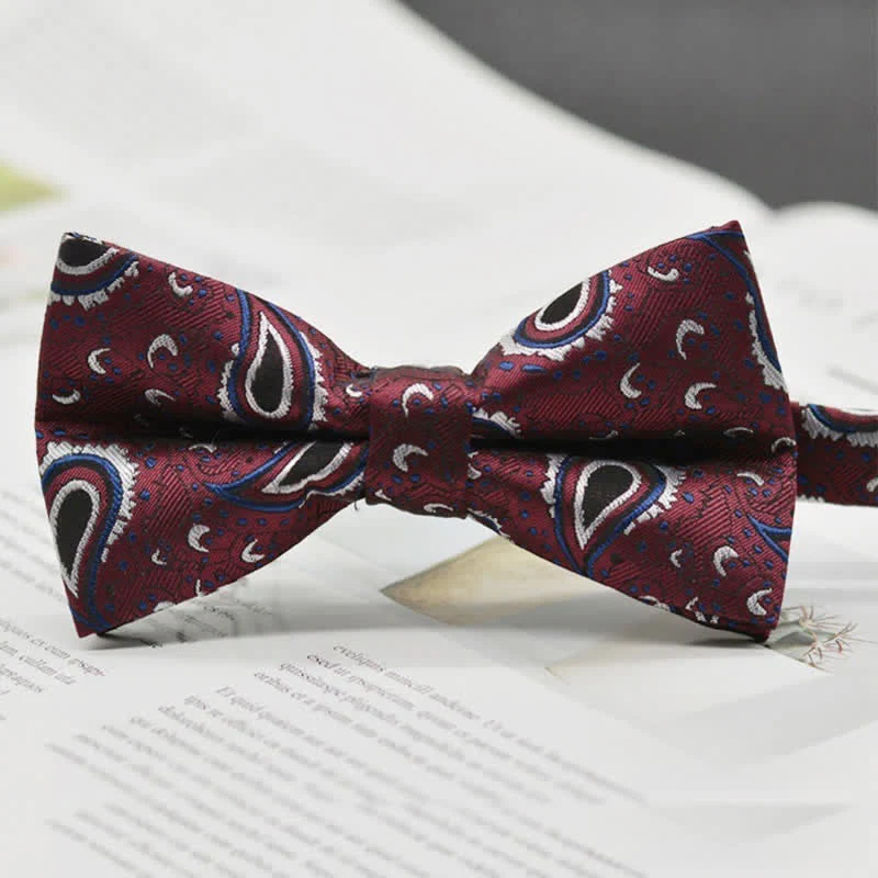 Men's Elegant Paisley Vintage Art Pattern Bow Tie - Image 2