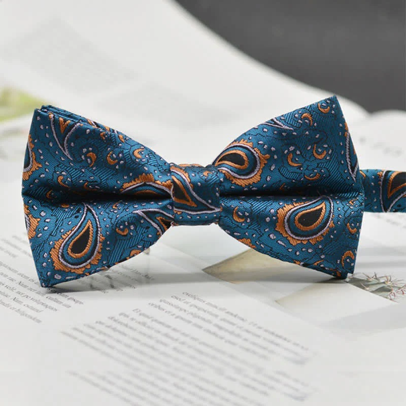 Men's Elegant Paisley Vintage Art Pattern Bow Tie - Image 9