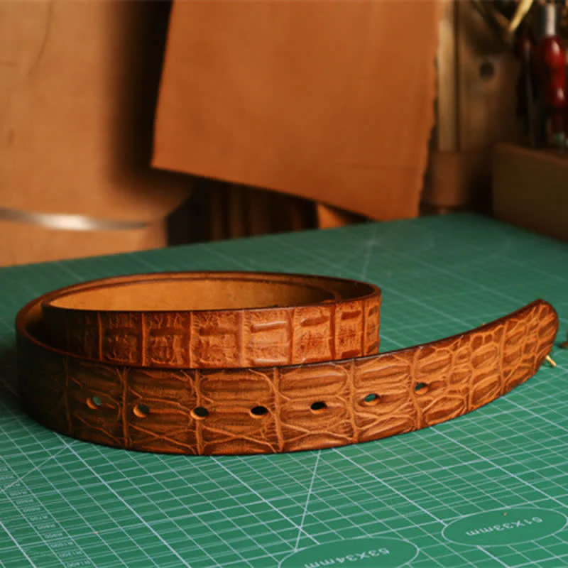 Men's Embossed Crocodile Skin Pattern Leather Belt - Image 17
