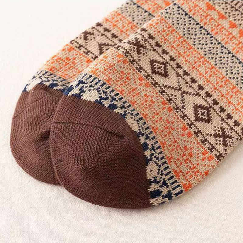 Men's Ethnic Style Small Diamond Pattern Crew Socks - Image 12