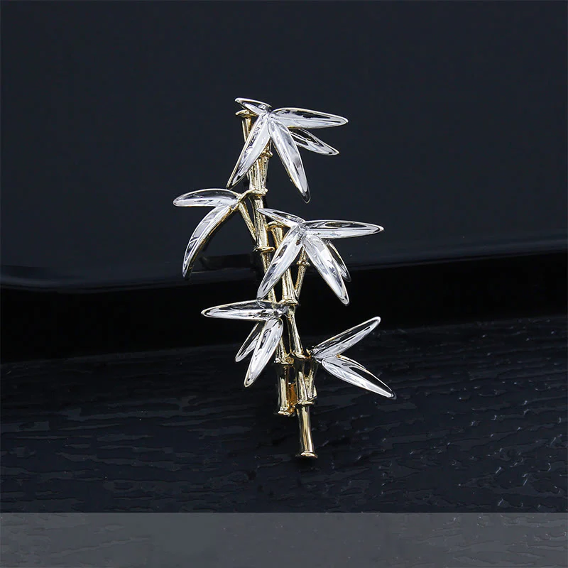 Men's Exquisite Panda Pearl Bamboo Brooch - Image 3