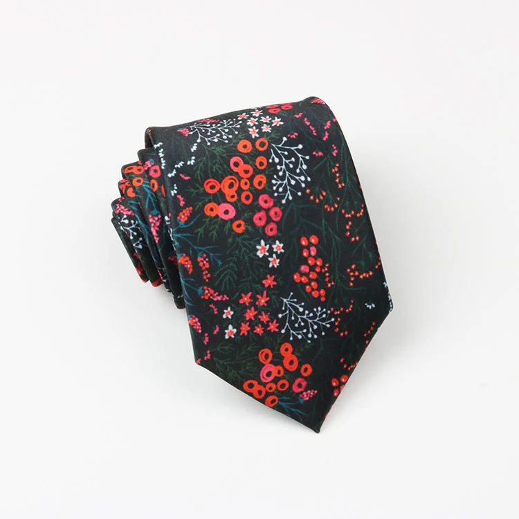 Men's Forest Berry Floral Pattern Necktie