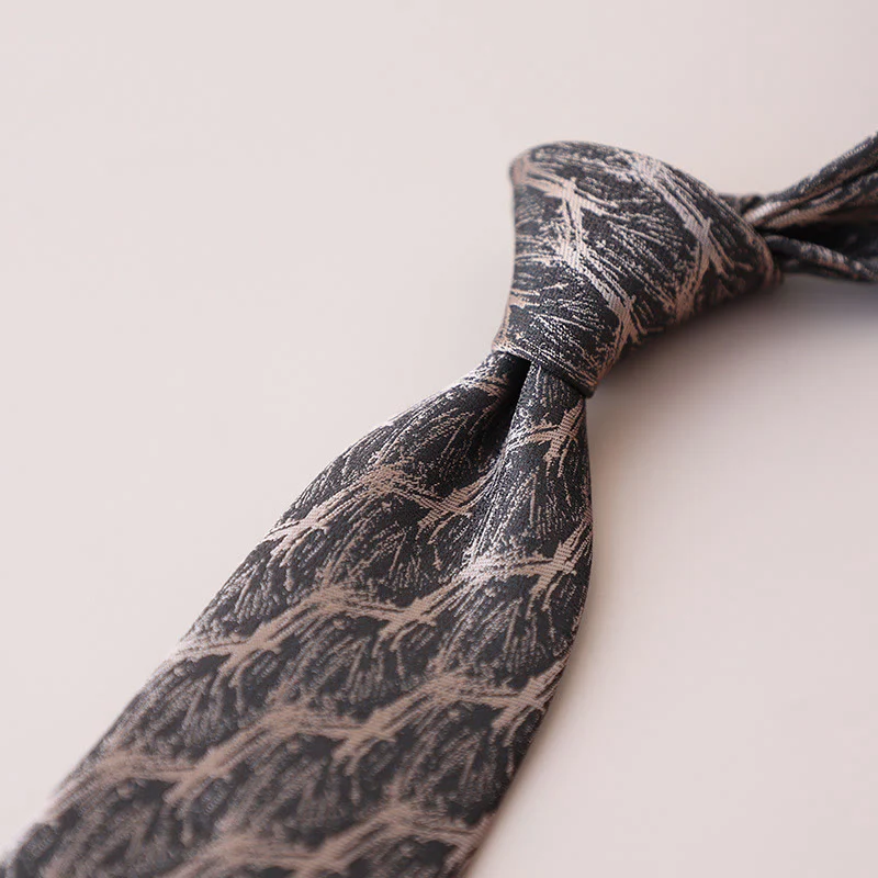 Men's Forest Branches Floral Pattern Necktie - Image 4