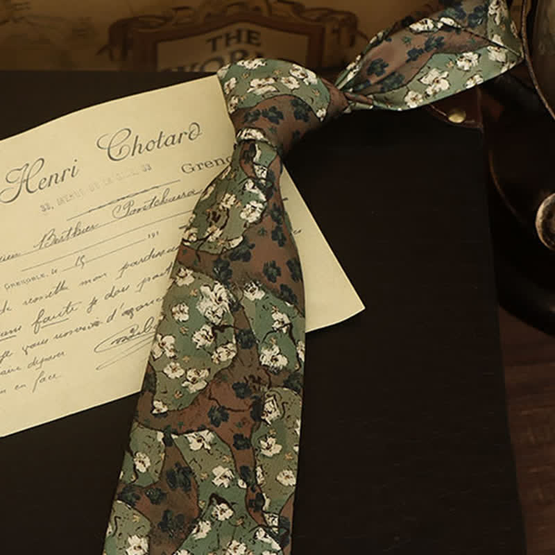 Men's Forest Green Little White Flowers Necktie - Image 2