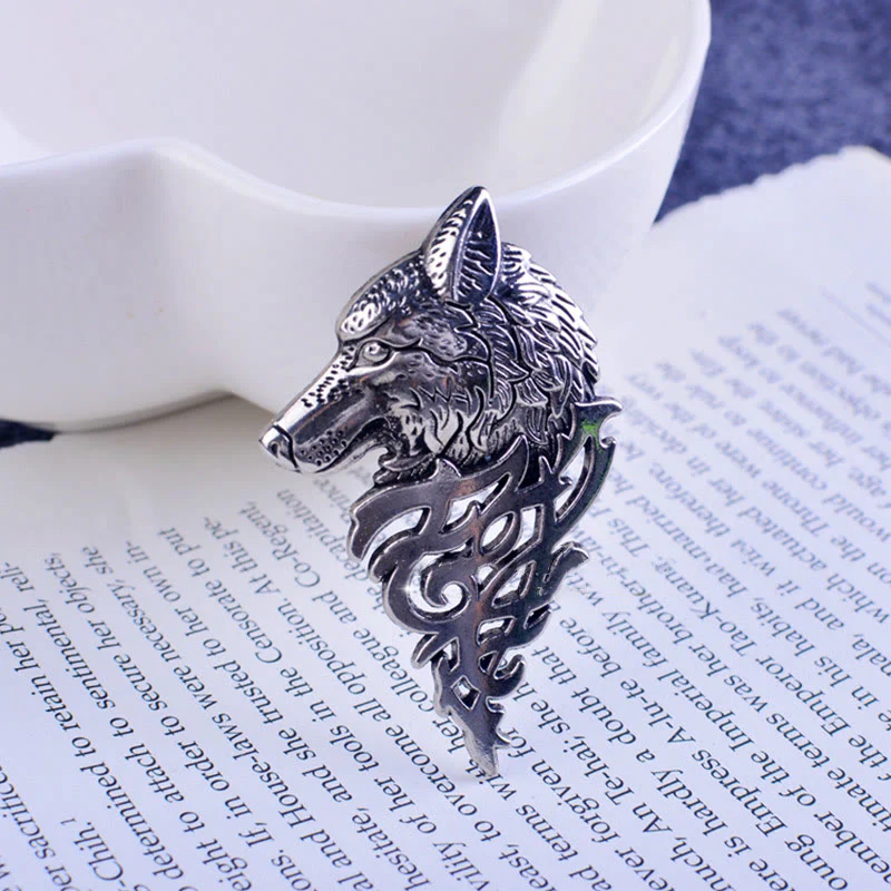 Men's Glamorous Hollow Wolf Head Brooch - Image 2