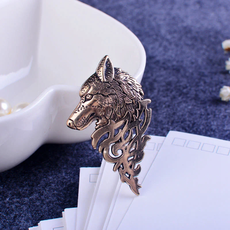 Men's Glamorous Hollow Wolf Head Brooch - Image 5