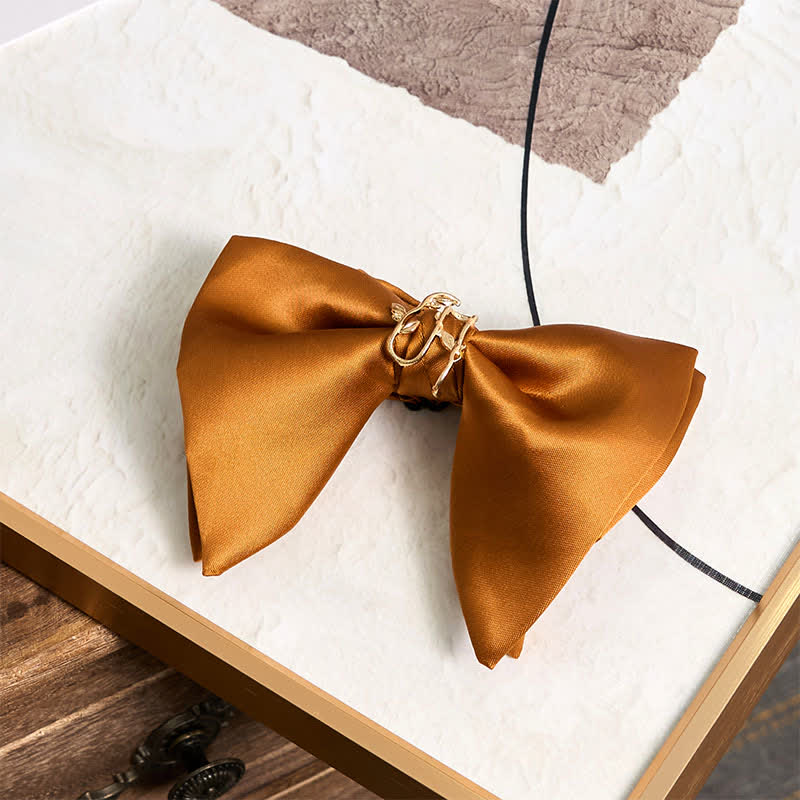 Men's Gold Vine Leaf Oversized Pointed Bow Tie Pocket Square - Image 4