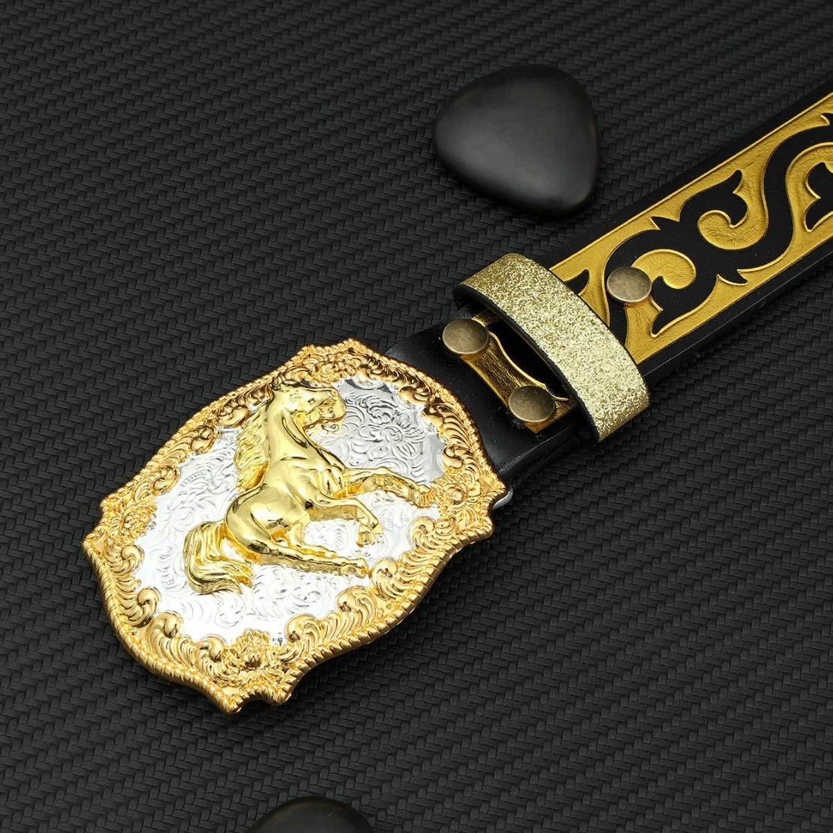 Men's Golden Horse Carving Buckle Black & Gold Embossed Belt - Image 2
