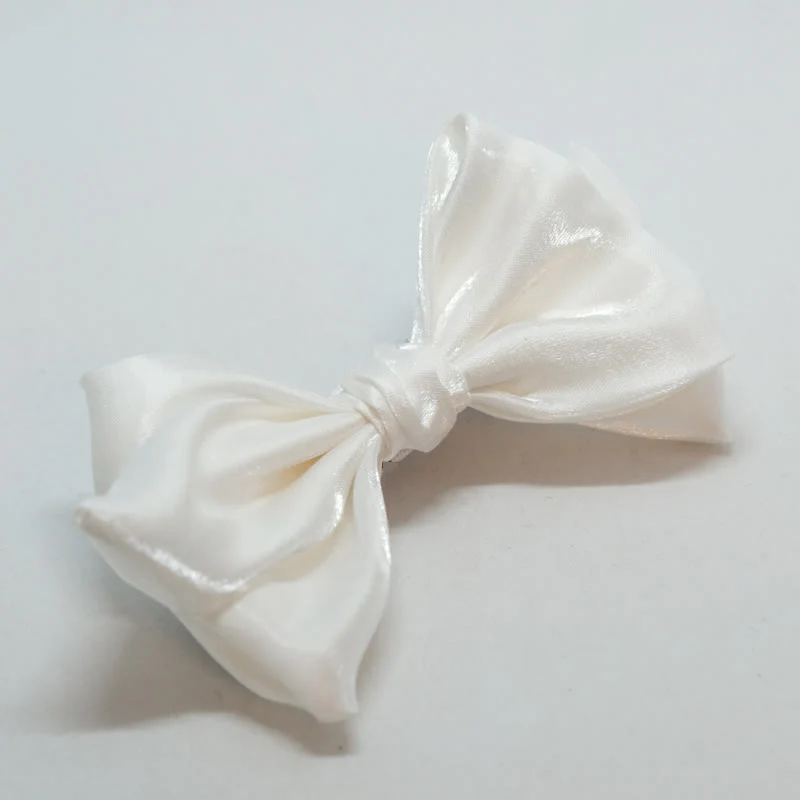 Men's Graceful Pearl White Swan Bow Tie - Image 2