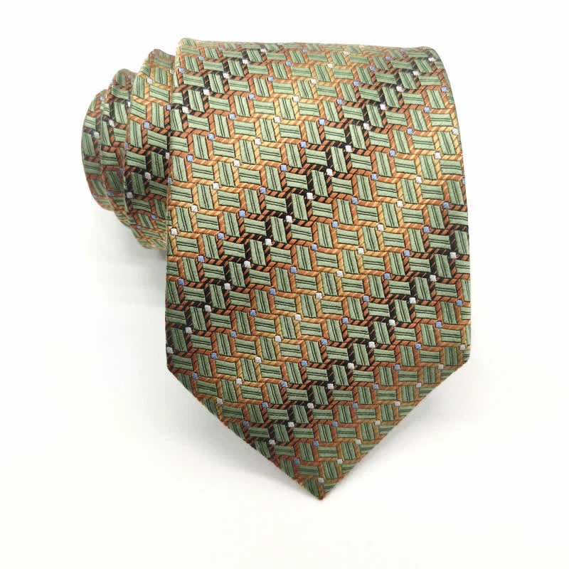 Men's Graduated Weave Pattern Pure Silk Necktie - Image 3