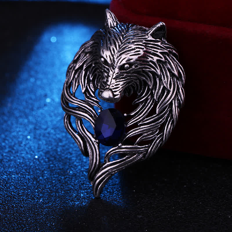 Men's Legend Wolf Head Brooch - Image 3