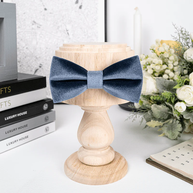 Men's Misty Gray Solid Color Velvet Bow Tie - Image 3