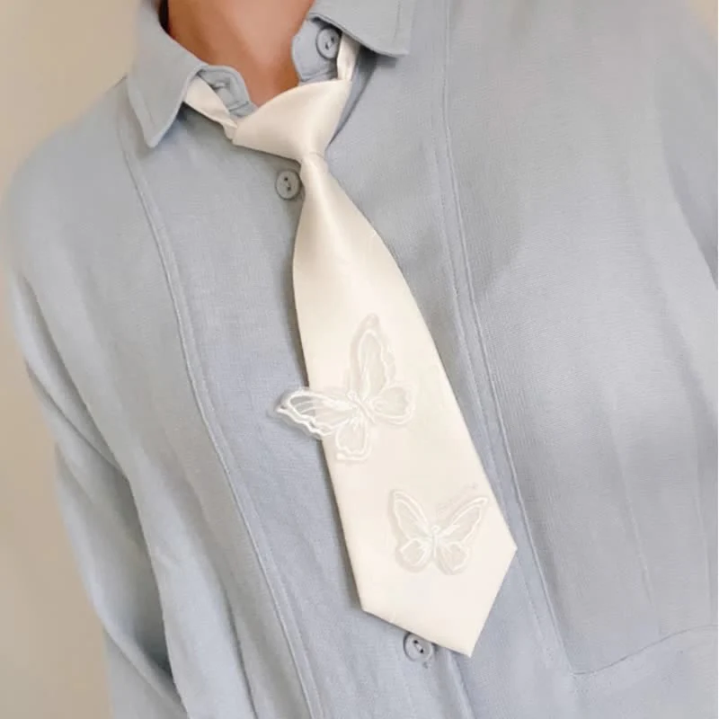 Men's Pre-Tied Leisure Style Butterfly Small Necktie - Image 9