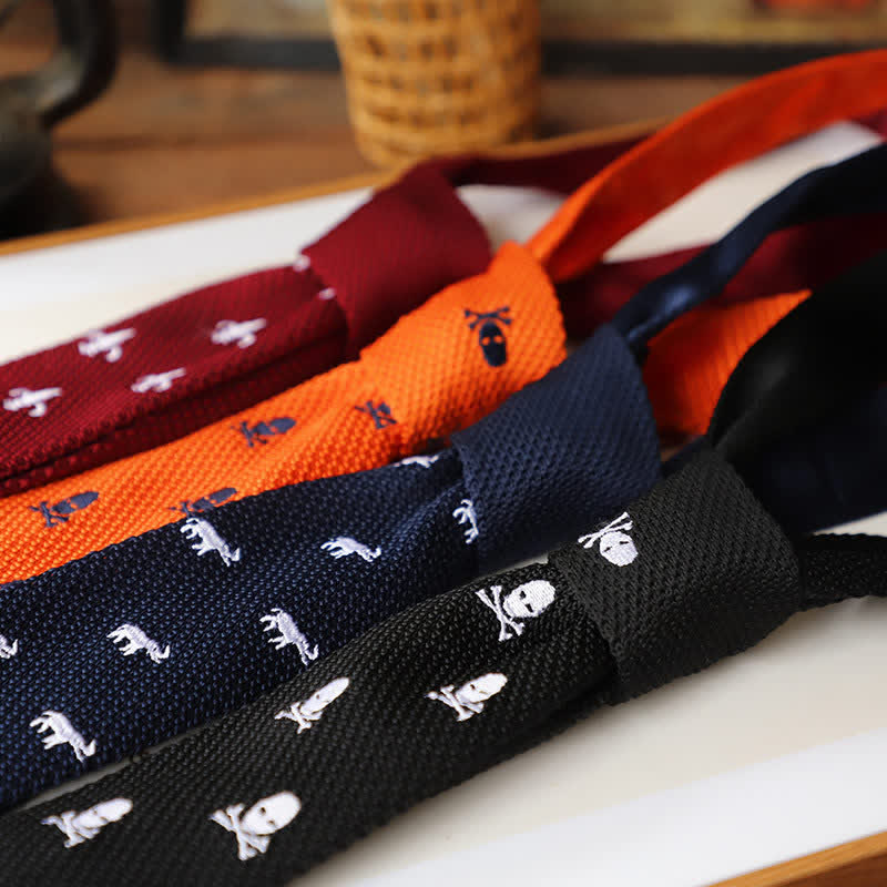 Men's Repeating Motifs Skinny Knitted Necktie - Image 2