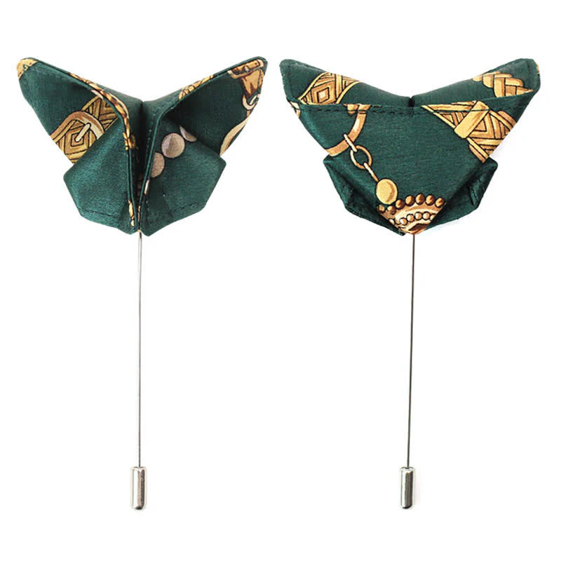 Men's Retro Green & Gold Royal Court Print Bow Tie - Image 5