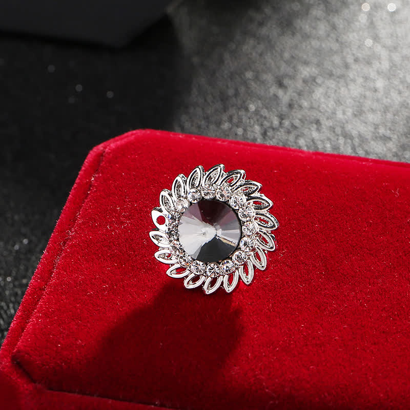 Men's Royal Flower Crystal Brooch - Image 3