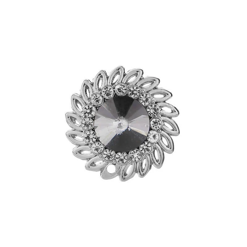 Men's Royal Flower Crystal Brooch - Image 8