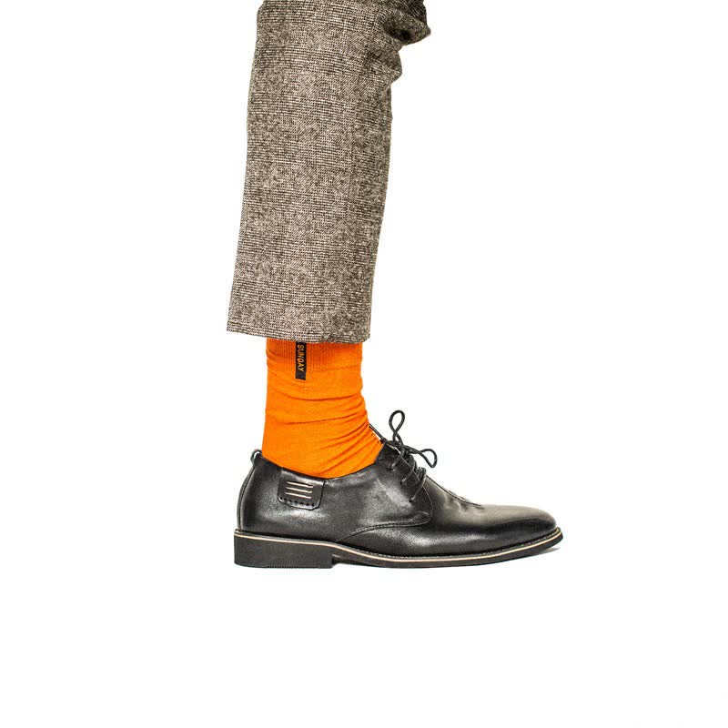 Men's Solid Color British Gentleman Cotton Crew Socks - Image 15