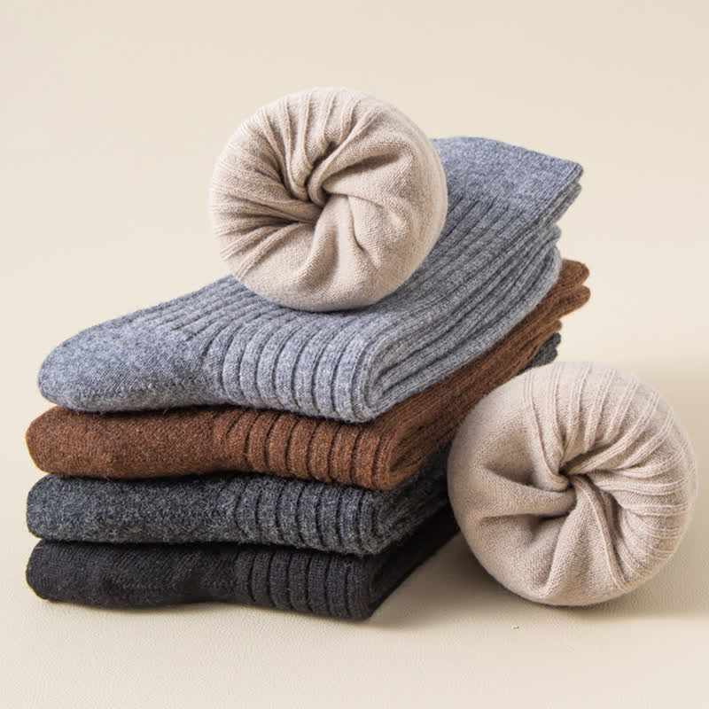 Men's Solid Color Comfortable Breathable Crew Socks - Image 2