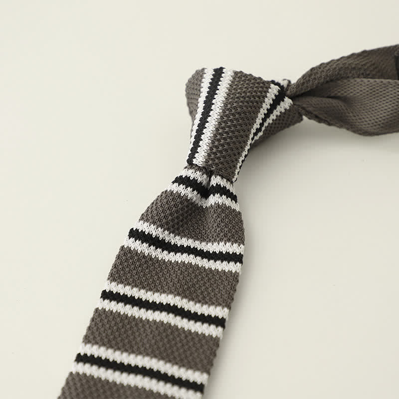 Men's Striped Narrow Suit Knitted Necktie - Image 11