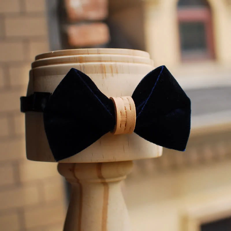 Men's Twisted Velvet Solid Color Leather Loop Bow Tie - Image 5