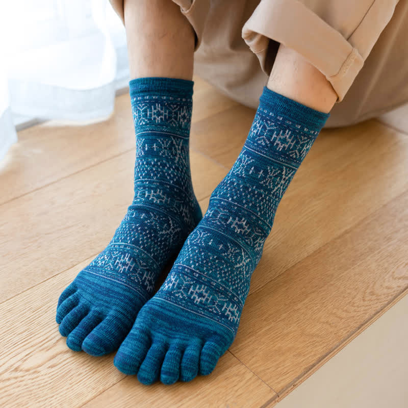 Men's Vintage Style Pattern Five Fingers Crew Socks - Image 4